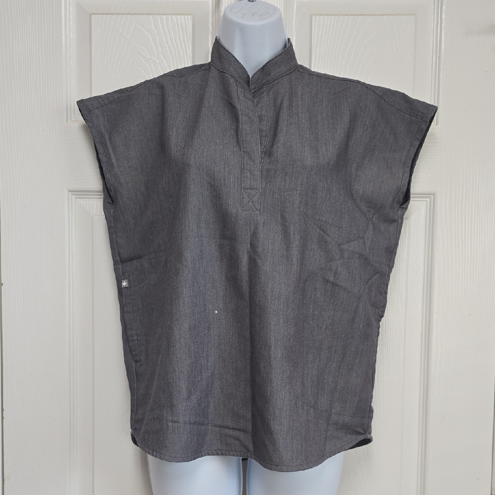 Figs Women's Rafaela Oversized Scrub Top In Graphite